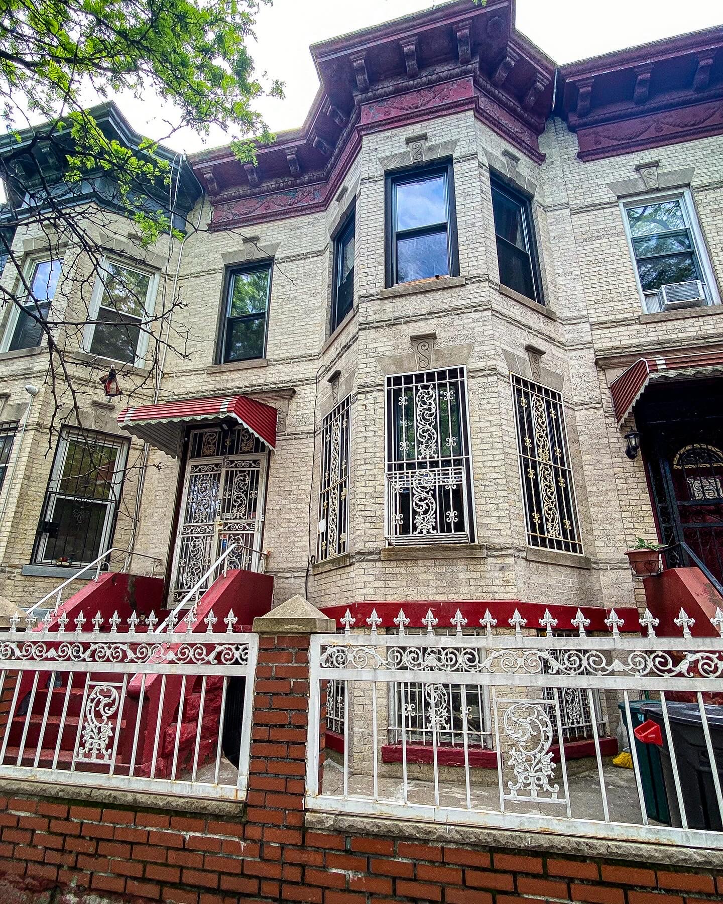 318 Cornelia St, Ridgewood — before renovation