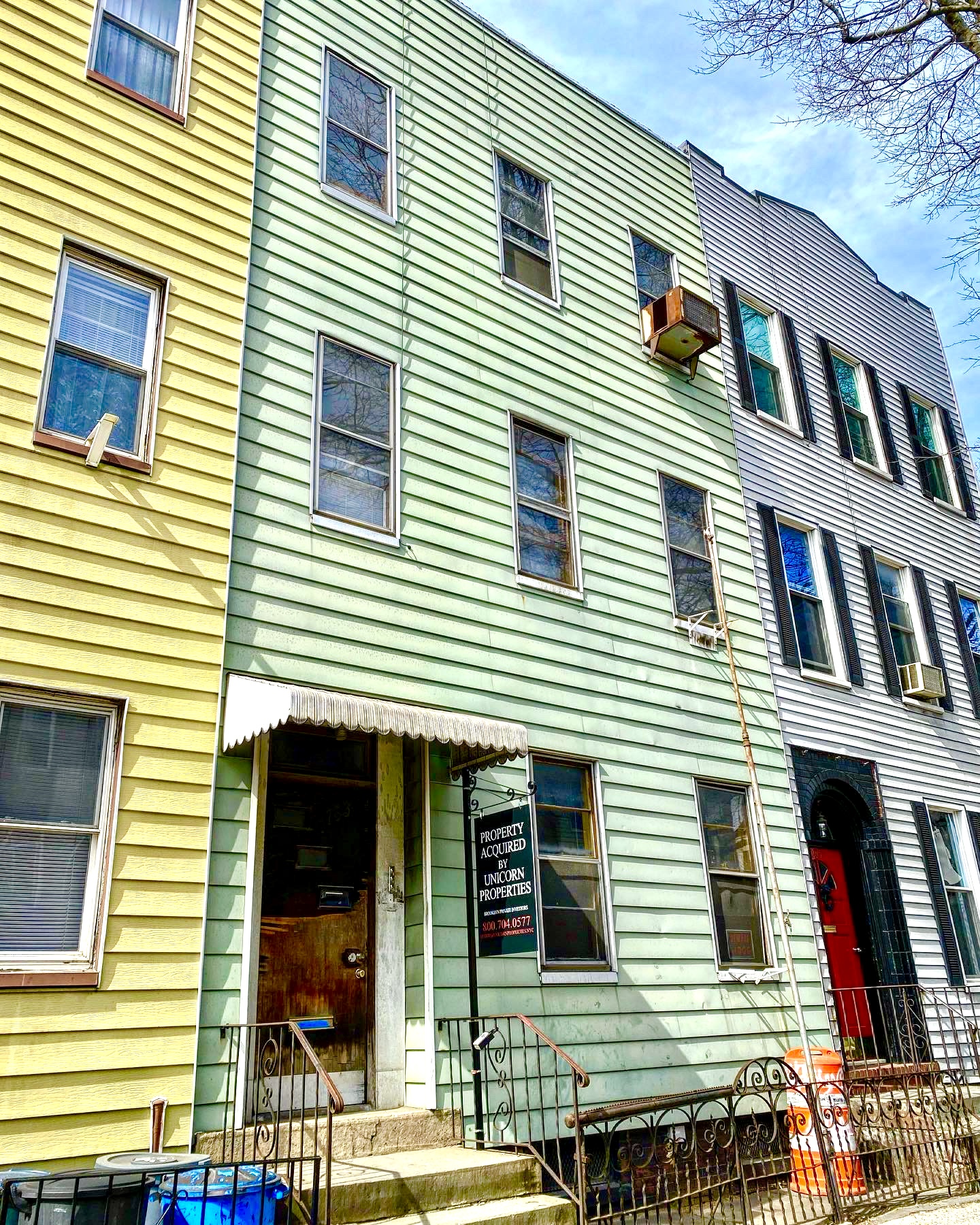 183 Kingsland Ave, Greenpoint — before renovation